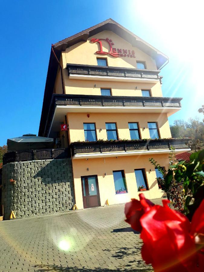 Hotel Dennis Medias Luaran gambar